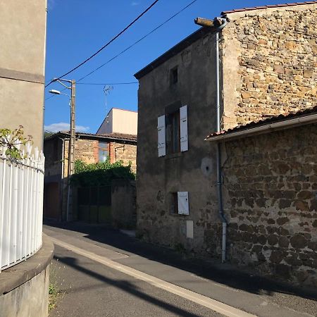 La Maisonnette Auvergnate Vertaizon Exterior photo